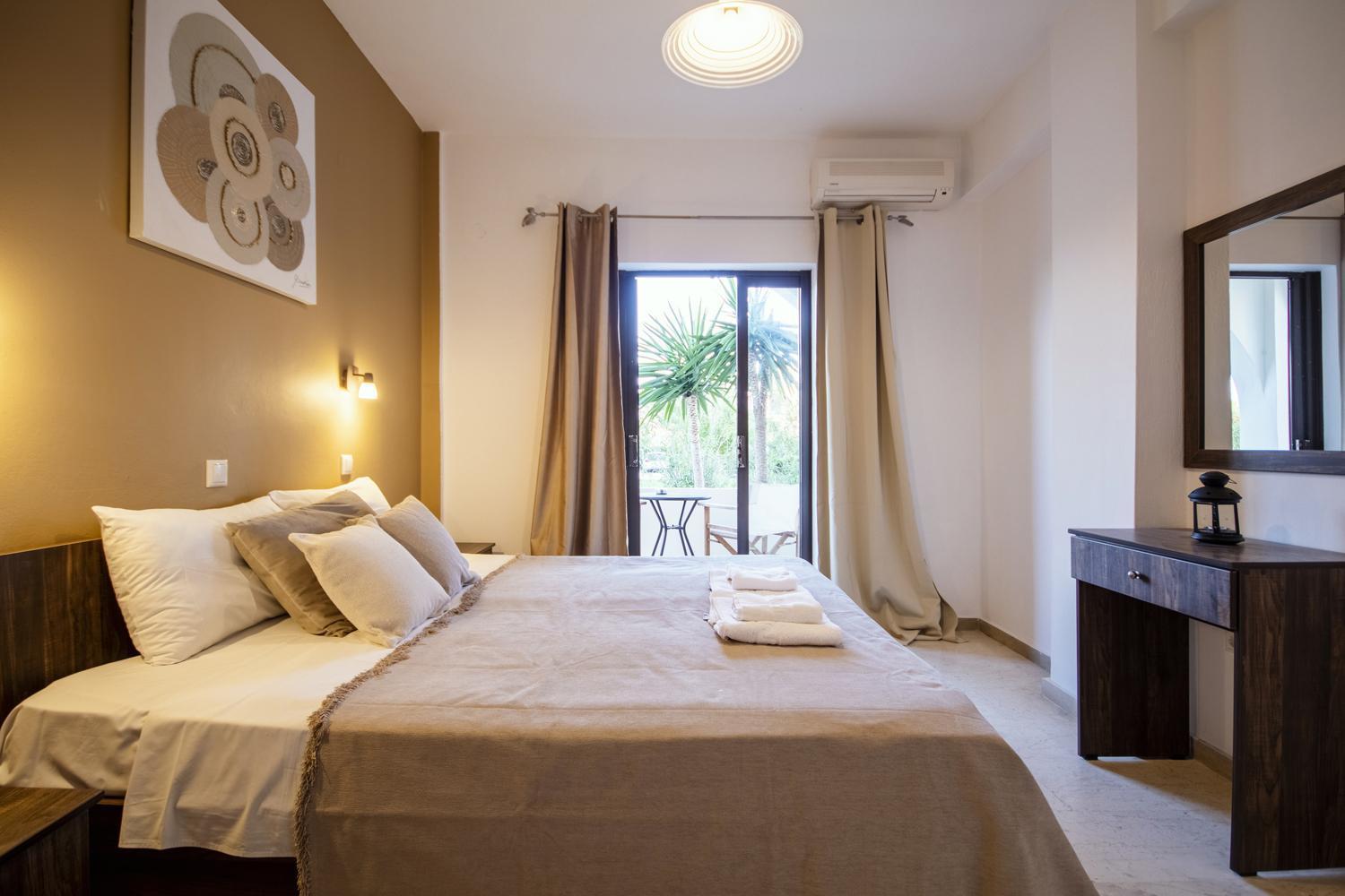 Parakladi Seaside Retreat Apartment Lefkimmi  Bagian luar foto